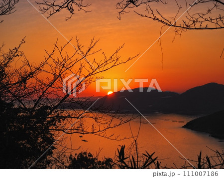 万葉の岬から見る播磨灘の夕景 万葉の岬から見る播磨灘の夕景 111007186