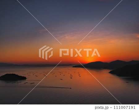 万葉の岬から見る播磨灘の夕景 111007191