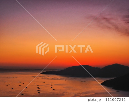 万葉の岬から見る播磨灘の夕景 111007212