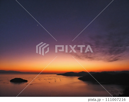 万葉の岬から見る播磨灘の夕景 万葉の岬から見る播磨灘の夕景 111007216