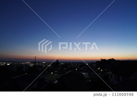 マジックアワーの風景 111008598