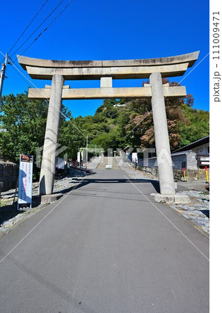 徳川家康の墓とされる駿府「久能山東照宮」の境内と眺望 111009471