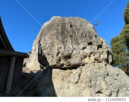 高岳神社の御神体 蛤岩（兵庫県 姫路市） 111009858