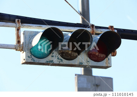 小糸角型250mm 交通信号灯器銘板世代 111010145