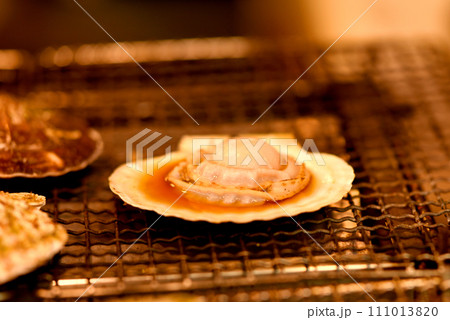 網焼きのホタテ焼き 網焼きのホタテ焼き 111013820