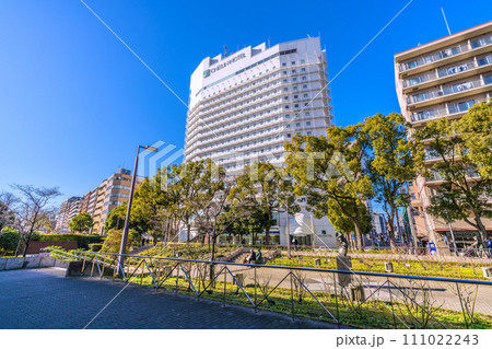 日本の横浜都市景観 横浜市営地下鉄 「伊勢佐木長者町駅」前のチサンホテルなどを望む 日本の横浜都市景観 横浜市営地下鉄 「伊勢佐木長者町駅」前のチサンホテルなどを望む 111022243