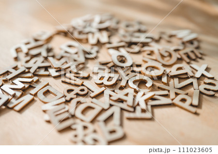 コンセプチュアルなイメージフォト コンセプチュアルなイメージフォト 111023605