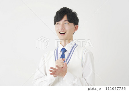 ひらめく男子高校生 白背景 ひらめく男子高校生 白背景 111027786