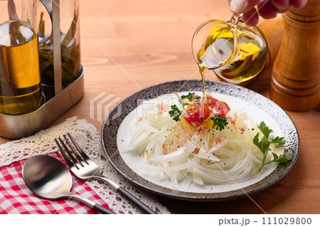 オニオンサラダ オニオンサラダ 111029800