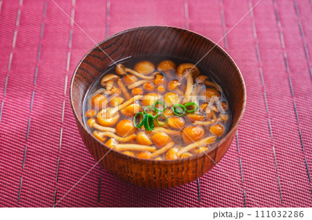 なめこの味噌汁 なめこの味噌汁 111032286