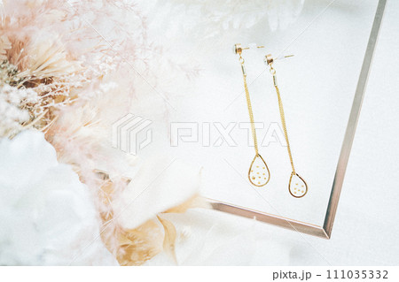 ハンドメイドアクセサリー 111035332