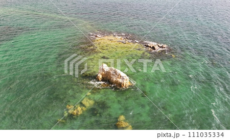 消滅する島【ホボロ島】ドローン空撮_No38 111035334