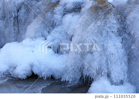 牛伏川のフランス式階段工 凍てつく冬 牛伏川のフランス式階段工 凍てつく冬 111035520