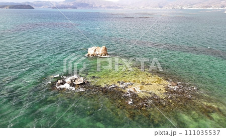 消滅する島【ホボロ島】ドローン空撮_No27 111035537