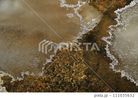 牛伏川　凍てつく冬 111035632