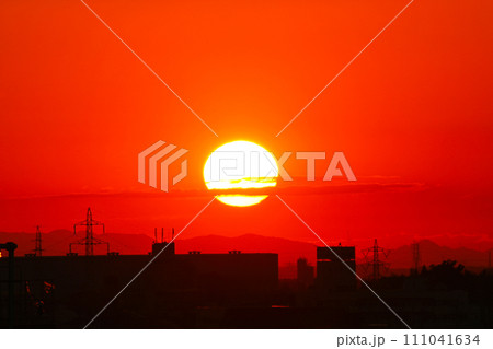 街の夕暮れ風景 街の夕暮れ風景 111041634