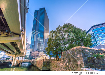 日本の東京都市景観 常盤橋や大手町の常盤橋タワーなどを望む=令和6年1月14日 日本の東京都市景観 常盤橋や大手町の常盤橋タワーなどを望む=令和6年1月14日 111043288