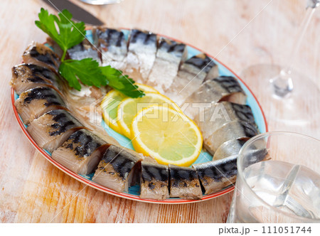 Sliced skinless cold-smoked mackerel Sliced skinless cold-smoked mackerel 111051744