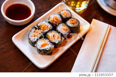 Fried maki rolls with salmon served soy sauce, japanese cuisine 111053357