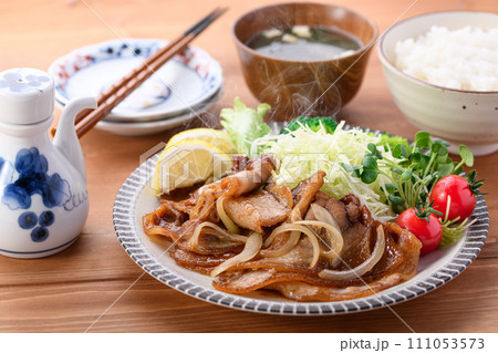 豚バラカルビ肉の生姜焼き 豚バラカルビ肉の生姜焼き 111053573