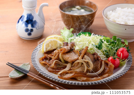 豚バラカルビ肉の生姜焼き 豚バラカルビ肉の生姜焼き 111053575