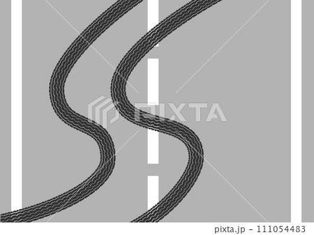 道路に残ったタイヤ痕のイメージ素材 111054483