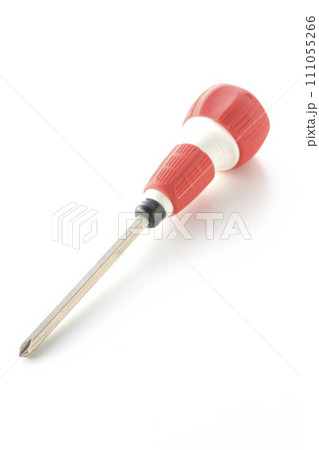 ドライバーを白背景で撮影 111055266