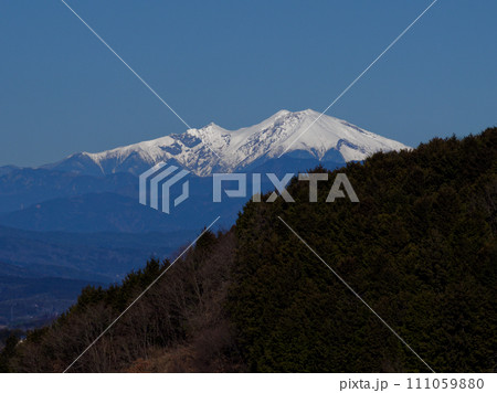 阿木川ダム堰堤から見た冠雪した霊峰御嶽山 阿木川ダム堰堤から見た冠雪した霊峰御嶽山 111059880