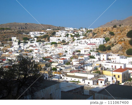 ギリシャ、ロドス島の風景 ギリシャ、ロドス島の風景 111067400