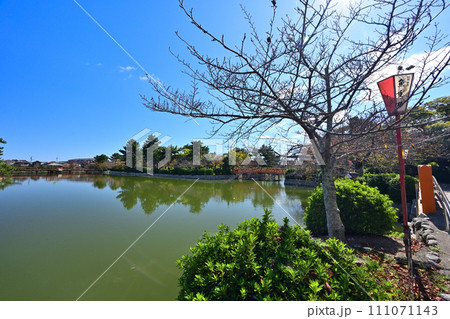 伊勢「桑名城」の本多忠勝と堀・曲輪の風景 111071143