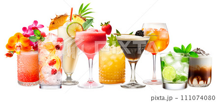Set and collection of classic alcohol cocktails or mocktail isolated on white background with fresh summer fruits Set and collection of classic alcohol cocktails or mocktail isolated on white background with fresh summer fruits 111074080