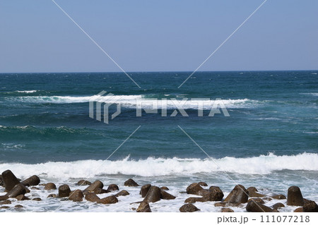 海岸の波消しブロック 海岸の波消しブロック 111077218