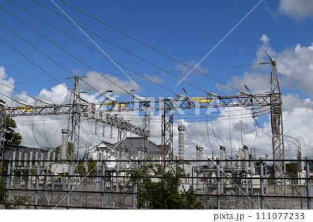 屋外変電設備 111077233