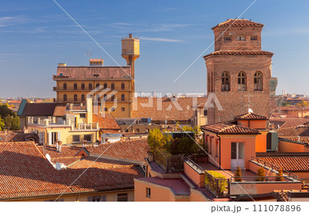 Old medieval towers above the city in Bologna. 111078896