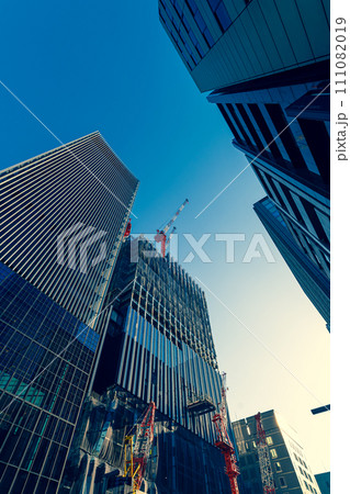 建設工事が続く東京 京橋1丁目 2024.01　g-3 暖色寒色強調 111082019