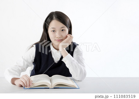 The lifestyle of a middle school student The lifestyle of a middle school student 111083519