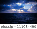 美しい空と海 111084490
