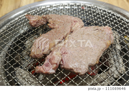 Korean beef raw sirloin bbq 111089646