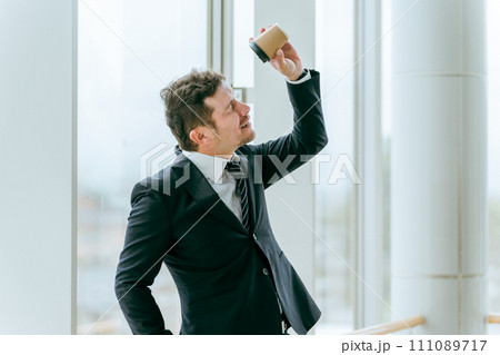 物価高騰・シュリンクフレーション・ステルス値上げ・価格上昇・原価高騰・円安・実質値上げ 111089717