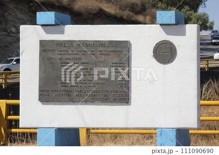 State of Mexico, Mexico. Jan 14, 2024. A sign to the Atizapan de Zaragoza Madin reservoir an enlarged lake behind a dam in State of Mexico. State of Mexico, Mexico. Jan 14, 2024. A sign to the Atizapan de Zaragoza Madin reservoir an enlarged lake behind a dam in State of Mexico. 111090690