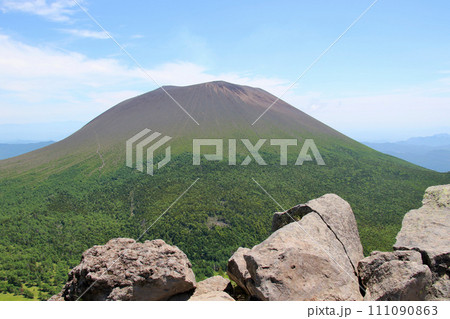 黒斑山山道 トーミの頭から前掛山・浅間山の吐息を望む 黒斑山山道 トーミの頭から前掛山・浅間山の吐息を望む 111090863