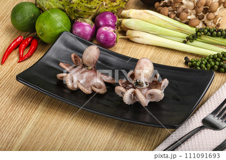 Delicous luxury seafood - boiled octopus 111091693