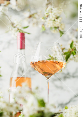 Rose wine glass 111093996