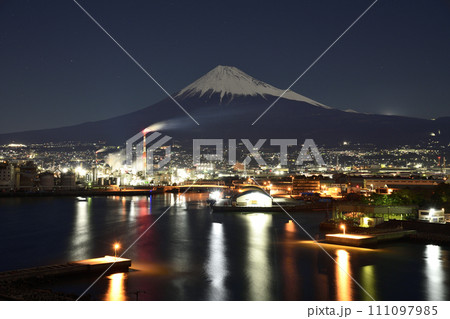 月下富士と工場夜景 <富士市> 月下富士と工場夜景 <富士市> 111097985