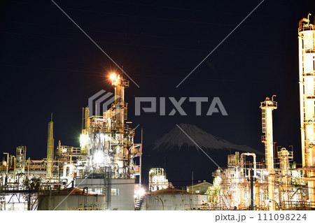 月下富士と工場夜景 <富士市> 月下富士と工場夜景 <富士市> 111098224