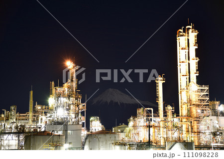 月下富士と工場夜景　＜富士市＞ 111098228
