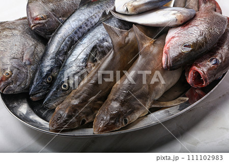Raw fish mix for cooking 111102983