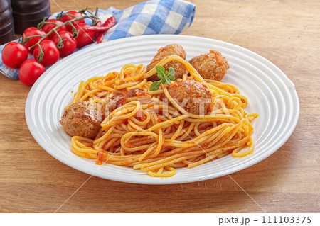 Spaghetti with meatball in tomato sause 111103375