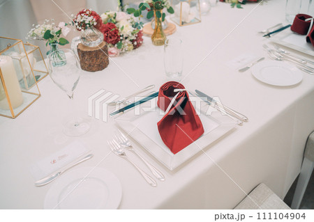 結婚式場での円卓 結婚式場での円卓 111104904