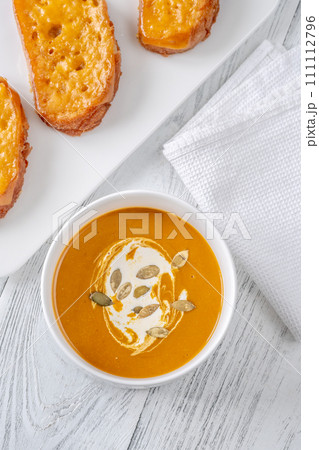 Butternut squash soup 111112796
